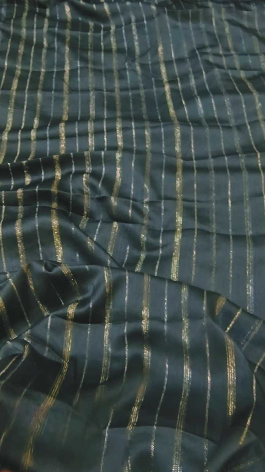 🥳 Sale Sale M-676. Rs.1490 Imported Most Luxurious Embossed Gold Winter Silk Same print Shirt & Truzer 2pc