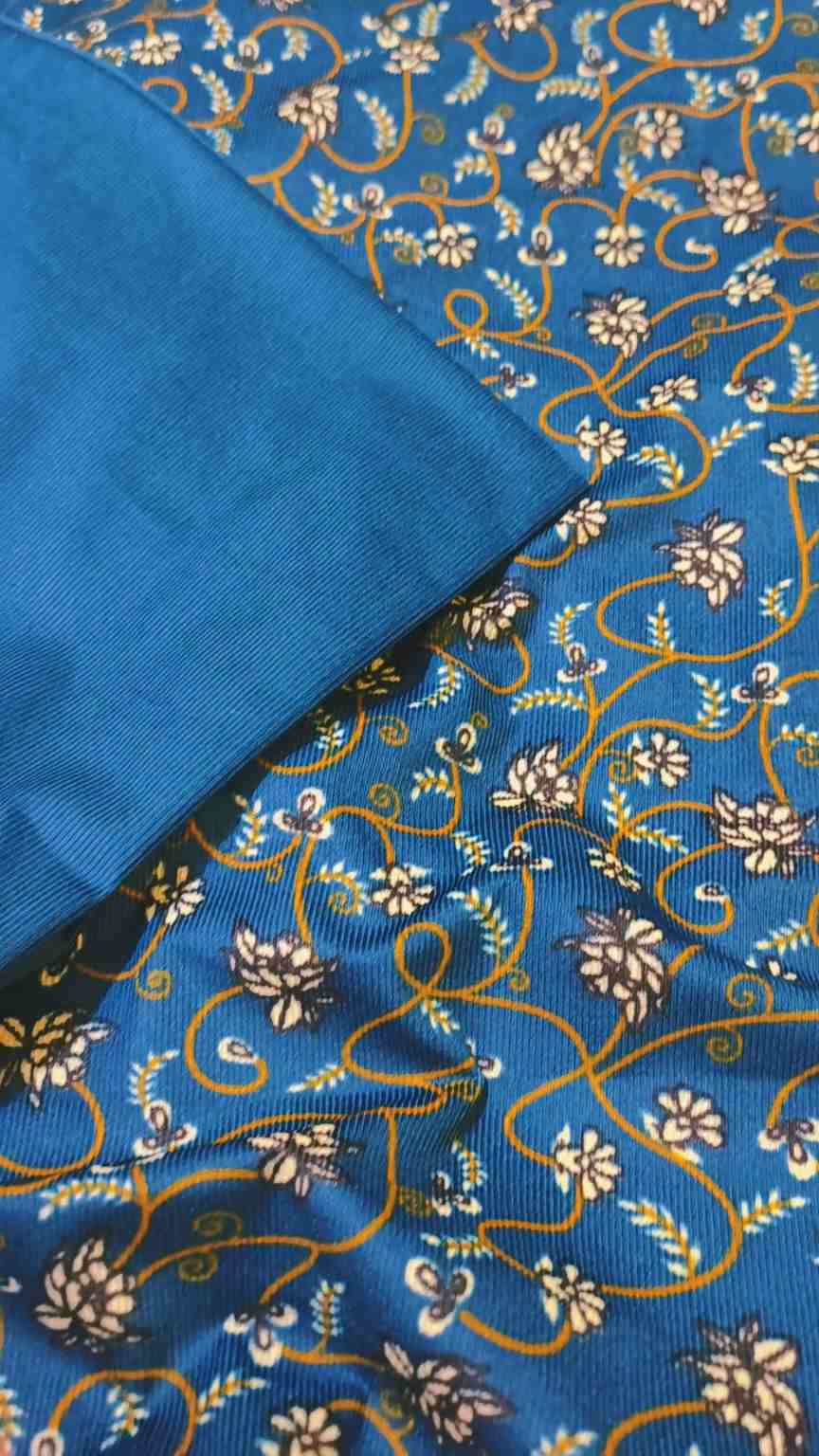 🥳 Big Sale M-718. Rs.1650 Imported High  Quality Korean Kotrai Velvet Same Stuff Shirt & Truzer 2pc